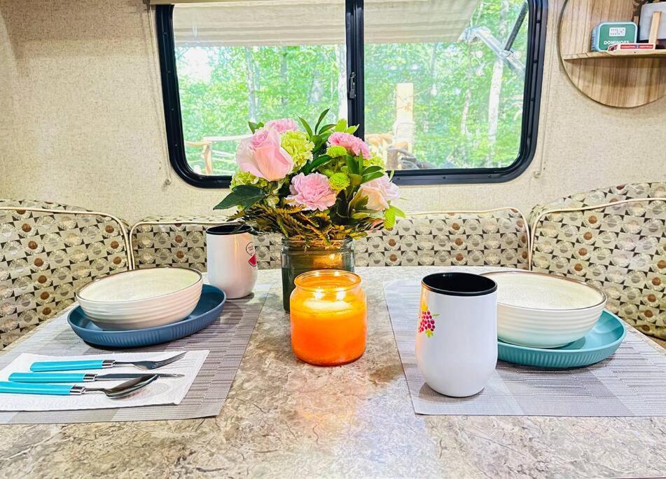 Secluded Rv With Private Hot Tub Apartment Rutherfordton Exterior photo